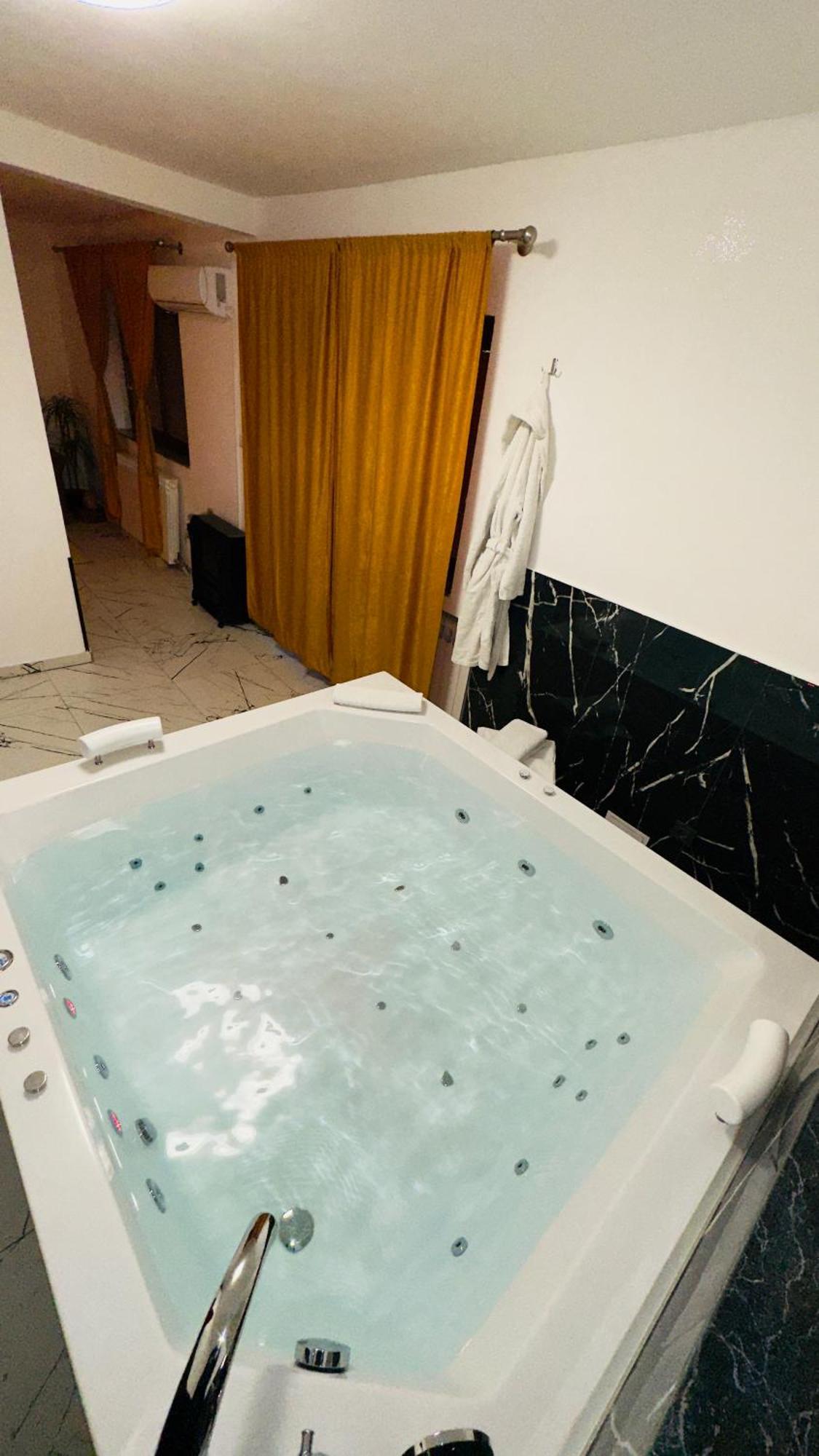 Hedonist Jacuzzi Free Parking * Sarajevo