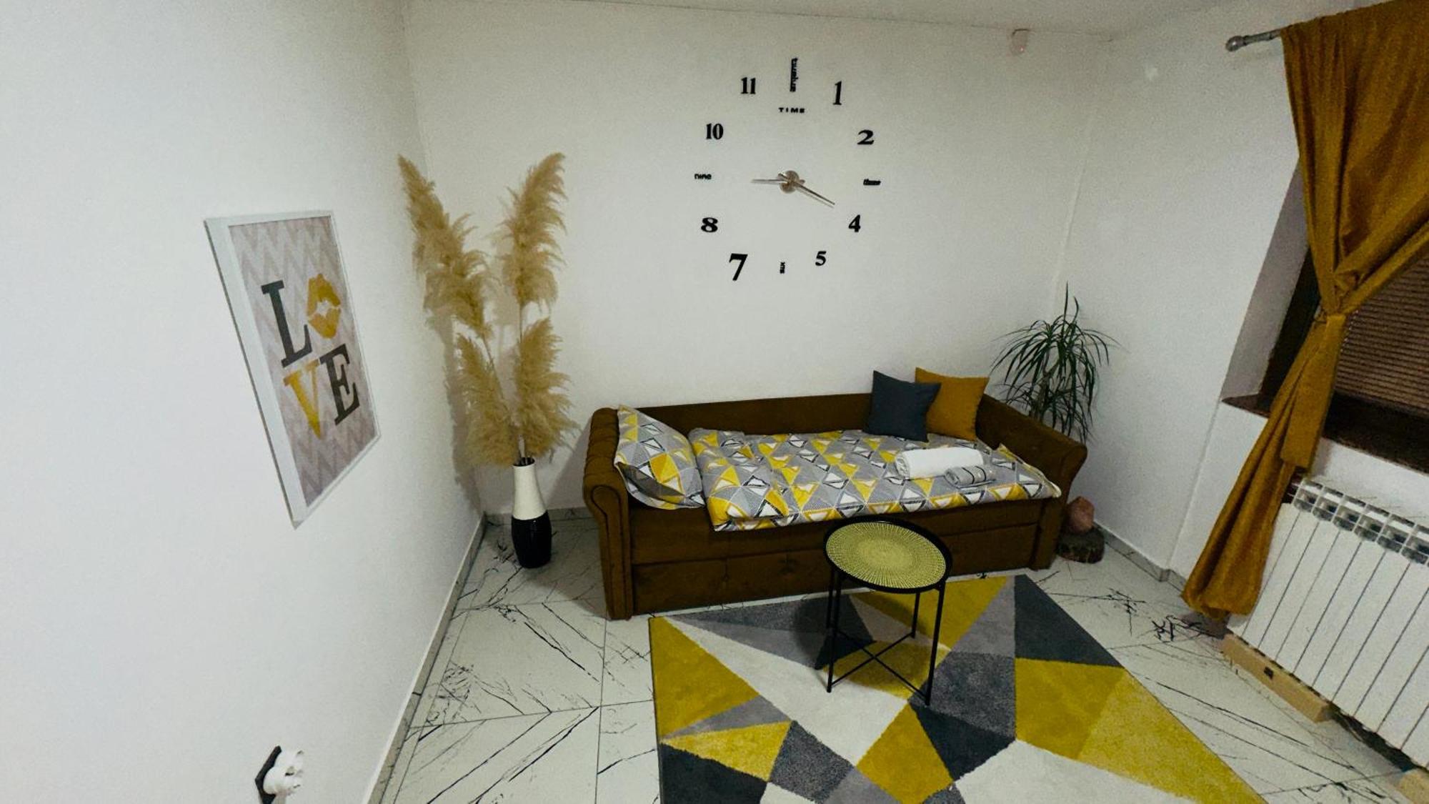 Apartment Hedonist Jacuzzi Free Parking